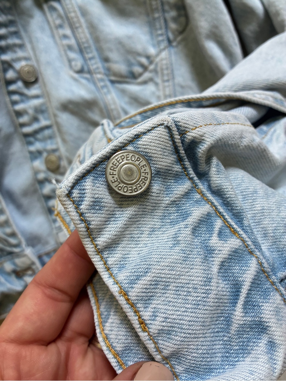Free People We The Free Brando Cropped Denim Hoodie Jacket – Malta Wash – Size M - Picture 6 of 8
